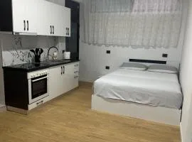 New Boulevard Living - Studio B