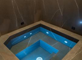 VS LUXURY SUITE with SPA, villa in Bari