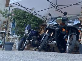 ChéMémé!，位于Choux的酒店