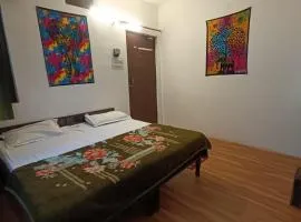 Happy Shiva Cafe & Homestay