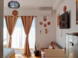 Urban Boho Oasis1 Studio With Balcony