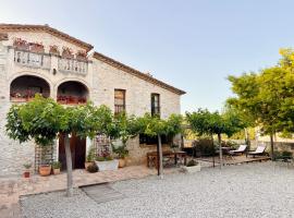 Mas Camins, hotel v destinaci Avinyonet de Puigventós