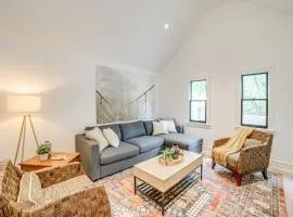 1 Mi to Dtwn Grand Rapids Chic Condo with Balcony!