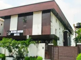 The Regal Boutique Hotel
