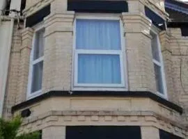 Folkestone-Chart Road House