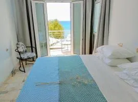 Phil Samosflats Beachfront Maisonettes