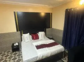 Daniel hotel apartment