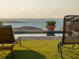 Seaview Serenity Villa with private pool