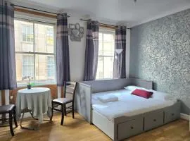 Piccadilly Theatreland Studio