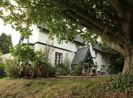 Robin Hill House Heritage Guest House