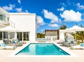 New Luxury Caicos Cove Villa 5 Min to Grace Bay