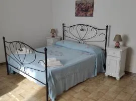 Maratea Home, graziosa e delicata, con ampio spazio esterno privato e parcheggio gratuito