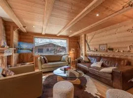 Chalet rénové de 170m² au centre de Morzine, 11 pers., proche télécabine, parking, terrasse, cheminée - FR-1-754-5