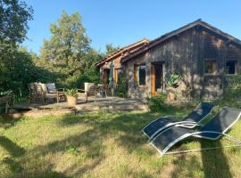 Le Chalet de la Gestère, viešbutis mieste Ambax