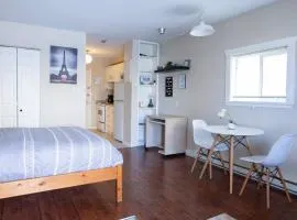 Dogwood Suite 2 Beds and Walkable to Lake