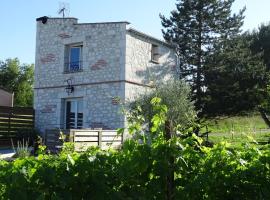 Pigeonnier de campagne, Hotel in Moncaut