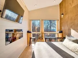 The Lumber Jack Pine Treehouse at Treetop Escapes