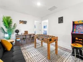 Modern Townhome in Auburn