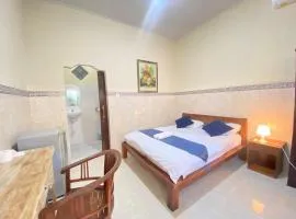 OGH Hotel - 1 Minute to the Beach By Micky Studio