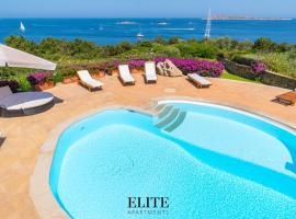 Villa Romazzino con vista mare, hotel in Abbiadori