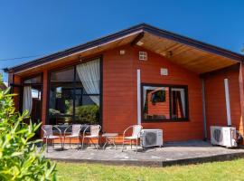 Cabañas Entre Verdes, golf hotel in Frutillar