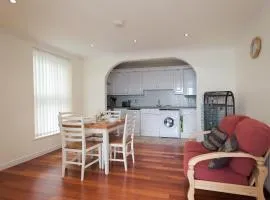 7 The Priory
