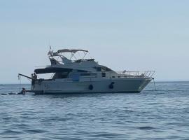 yacht Twenty Seven, hotell i Les Sables-dʼOlonne