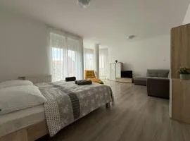 F25 Apartman