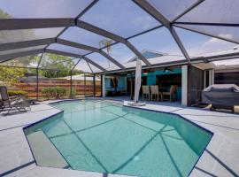 Private Pool and Yard Family Home in Port St Lucie, hotel v destinaci Walton