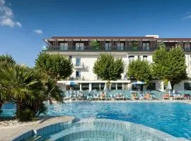 Hotel Paris Resort