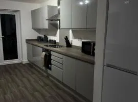 Spacious & Modern house in St Helens