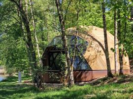 D&ocirc;me g&eacute;od&eacute;sique exceptionnel en pleine nature, glamping em Flamizoulle