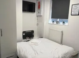 Excellent Suite Room in Liverpool