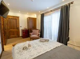 Ayvalık Yaman Guesthouse