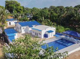 Cabaña Palma Azul, hotel in Coveñas