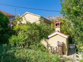 Apartments with parking space Zrnovnica, Split - 24236