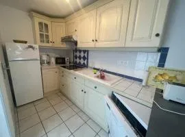 Maison familiale près plage avec WiFi et animaux admis - FR-1-22-378