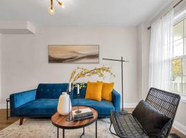 Instaworthy Home - Relaxing Patio - Hot tub & BBQ, hotel in Cambridge