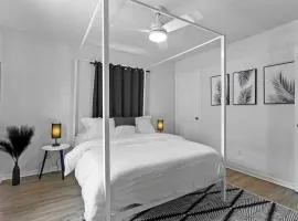 Zebra House - Close 2 all TampaBay has to offer