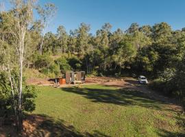 Little Oakey by Tiny Away, hotel v destinaci Blanchview