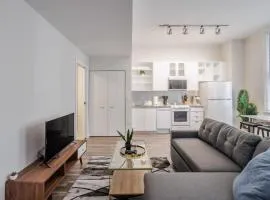 CozySuites Sky Central #24