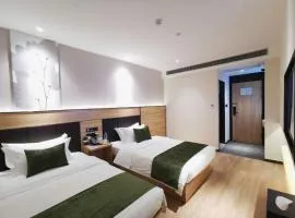 Green Tree Inn Express Shanghai Bund Yuyuan Xiaonanmen Metro Station