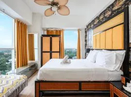 La Mirada Residence , Large 1 bedroom Condo, Beaches , 3 pools, Ocean views, fast WiFi, Netflix, Breakfast included