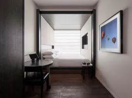 Little National Hotel Canberra