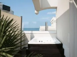 Hotel Ambassador
