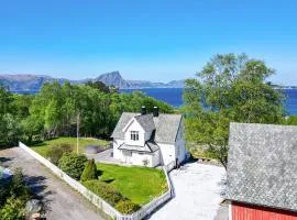 9 person holiday home in Åram