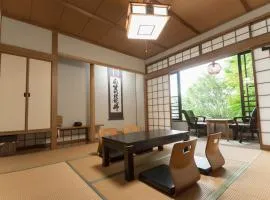 Miyajima Guest House Mikuniya
