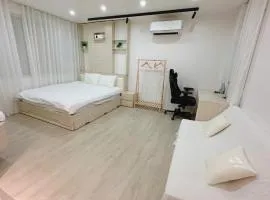 4 Bedrooms - Hanoi Old quarter - Cozy kitchen