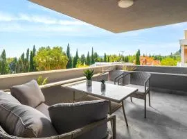 Amazing KASJUNI BEACH Residence with Garrage