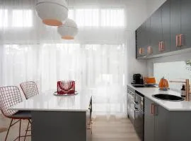 Retro Retreat - by Coast Hosting